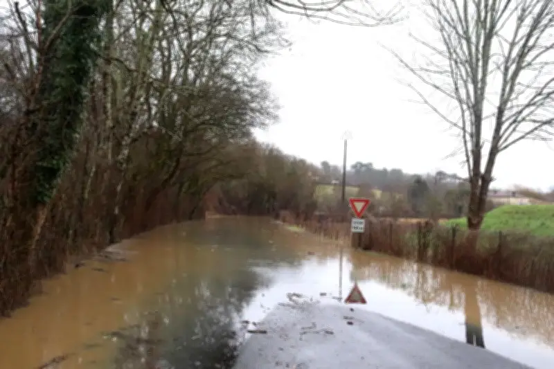 Gironde : quarante routes inondées et fermées après de fortes pluies