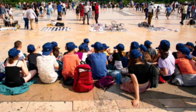 L'ASPS recommande d'attendre 19 ans pour les chirurgies de genre chez les mineurs