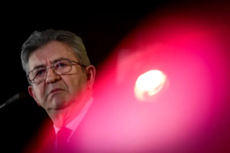 Mélenchon vise le soutien des communistes pour la présidentielle de 2027