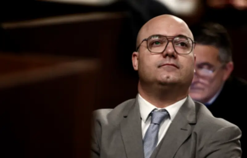 Orange : Yann Bompard retrouve son fauteuil de maire à un mois des municipales