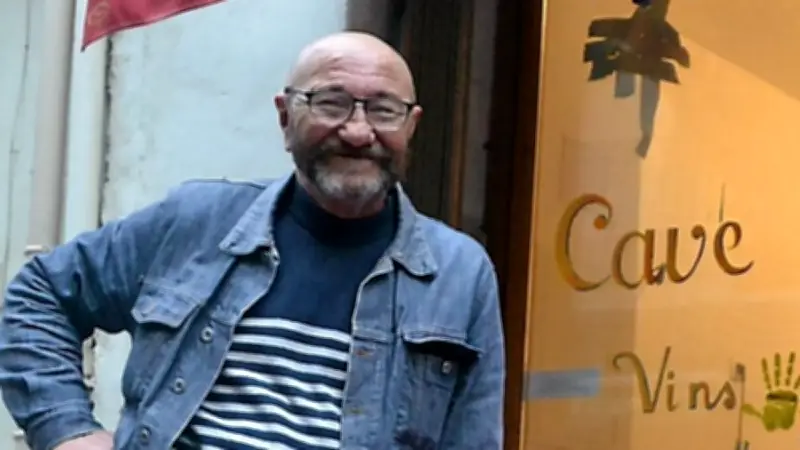 Sète en deuil : Pierre Mandagot, l'emblématique patron du café Social, s'éteint à 74 ans