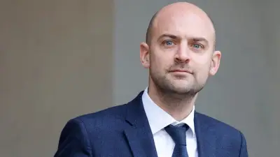 Affaire Epstein: Barrot indigné par la mise en cause d'un diplomate français