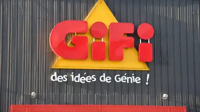 Braquage à Paris : le gérant d'un Gifi poignarde un voleur qui lui avait dérobé la caisse