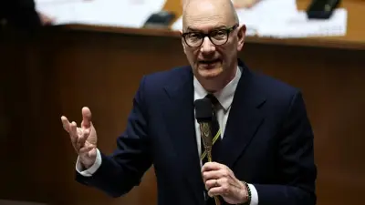 Chômage des jeunes : un bond inquiétant à 21,5%, le ministre Lescure sonne l'alarme