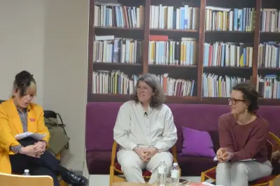 Débat autour d'Ismée, média local innovant, lors du vernissage d'Atlas Oculto à Sadirac