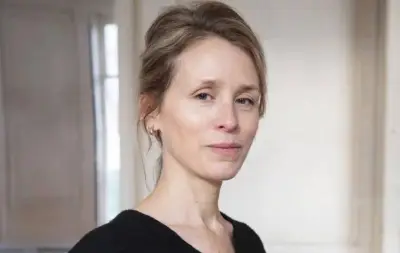 Emily Barnett revisite le féminicide de Sophie Toscan du Plantier dans un récit intime