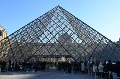 Fraude massive au Louvre et à Versailles : neuf interpellations et plus de 10 millions d'euros de préjudice
