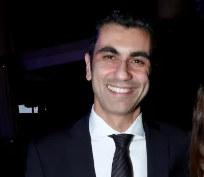 Fusillade meurtrière au Canada, affaire Epstein en France, et l'entraîneur de l'OM débarque : l'actu du 11 février