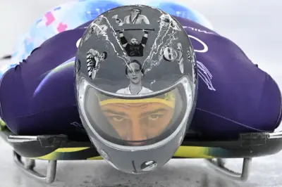 JO 2026 : le skeleton ukrainien Heraskevych honore ses compatriotes tués avec un casque mémoriel