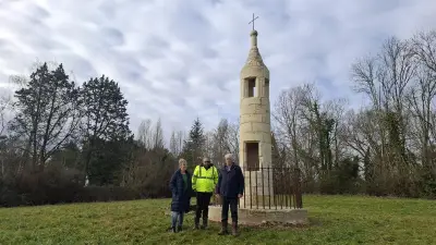 La lanterne des morts d'Atur restaurée après quinze jours de travaux minutieux