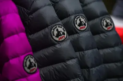 La marque marseillaise JOTT attire une quinzaine de repreneurs malgré son redressement judiciaire