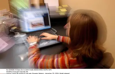 L'adoption fulgurante de l'IA générative en France révélée par le Crédoc