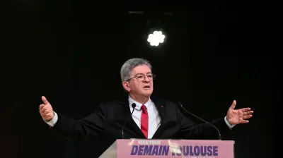 Le ministère de l'Intérieur classe LFI à l'extrême gauche, un débat qui révèle des convergences troublantes