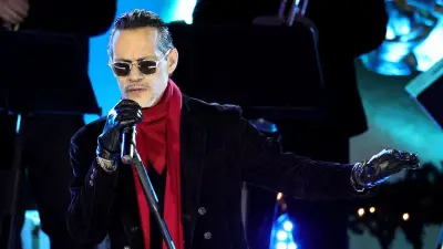 Marc Anthony défend les Beckham : la version de Brooklyn est 