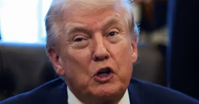 Trump menace l'Iran d'un second porte-avions si les négociations nucléaires échouent