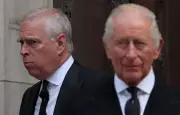 Arrestation du prince Andrew : Charles III réagit avec une froideur protocolaire