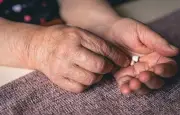 Benzodiazépines chez les seniors : prescriptions inappropriées persistent malgré les alertes