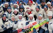 Biathlon : la victoire olympique de Botn, un hommage poignant à son coéquipier disparu