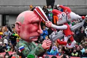 Carnaval de Rosenmontag : les caricatures politiques ciblent Poutine et Trump