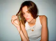 Charlotte Cardin, de la discrétion à l'explosion : le parcours d'une icône francophone