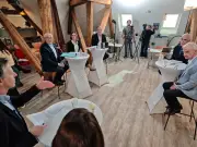 Débat municipal à Bayonne : les candidats confrontent leurs visions avant le scrutin