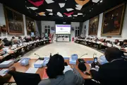 Dernier débat municipal à Agen : majorité et gauche s'affrontent avant les élections