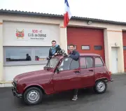 Deux Sapeurs-Pompiers S'Engagent dans le 4L Trophy, un Rallye Humanitaire au Sahara