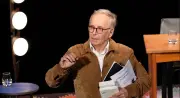 Fabrice Luchini rend hommage à Victor Hugo sur scène au Théâtre Fémina de Bordeaux