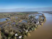 Inondations dans le Sud-Ouest : le flou persistant sur l'entretien des digues de la Gironde