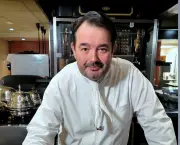 Jean-François Piège dévoile sa recette festive de homard bleu pour le réveillon