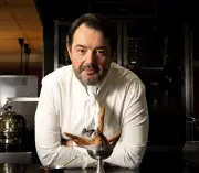 Jean-François Piège révèle sa recette de beignets de carnaval pour prolonger la gourmandise