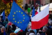 La Pologne lance un plan militaire de 44 milliards d'euros financé par l'UE, malgré l'opposition