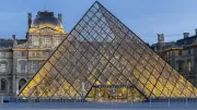 La présidente du Louvre démissionne après le cambriolage et des tensions internes
