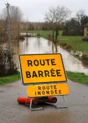 Landes : une dizaine de routes toujours fermées après les tempêtes et inondations