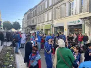 Le Carnaval des écoles de Marmande illumine la ville sous un ciel printanier