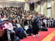 Les écoles de commerce forment leurs étudiants à l'IA après les dérives comme le scandale Deloitte