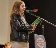 Les Petits champions de la lecture : six classes de CM1-CM2 brillent à la finale école