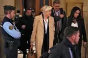 Marine Le Pen attend son sort en appel, verdict crucial le 7 juillet