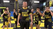 Mathieu Creysson, de Bagnols à Bangkok : la boxe thaï comme art de vivre et combat quotidien