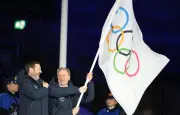 Milan-Cortina 2026 : La France reçoit le drapeau olympique lors d'une cérémonie historique à Vérone