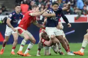 Moefana forfait, la paire de centres paloise en piste pour le XV de France
