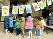 Monflanquin renoue avec La Grande Lessive, une exposition artistique participative