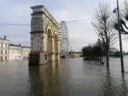 Nouvelle-Aquitaine : le soleil revient après les inondations, la décrue s'amorce lentement
