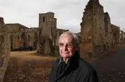 Oradour-sur-Glane : Robert Hébras, dernier survivant du massacre de 1944, s'est éteint