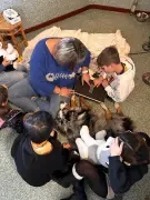 Serres-Castet : L'animation 'Lire avec Togo' redonne le plaisir de lire aux enfants