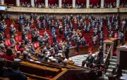 Une députée Horizons refuse de se lever pour la minute de silence à l'Assemblée nationale