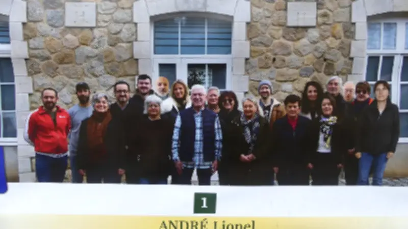 Lionel André présente sa liste renouvelée devant la gare historique de Thoiras-Corbès