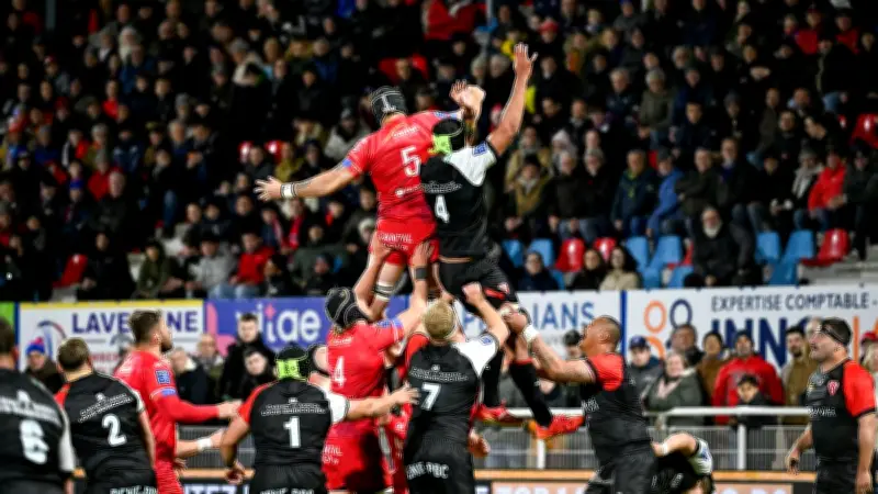 Un journaliste sportif agressé physiquement en tribune de presse lors d'Aurillac-Biarritz