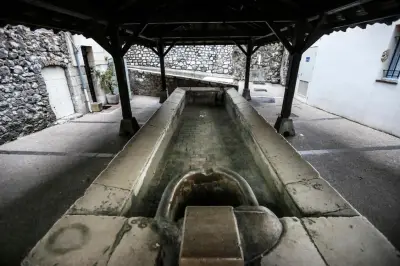 Antibes : un homme interpellé pour tags pro-Palestine et anti-police, puis hospitalisé d'office