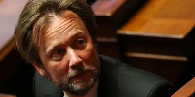 Au PS, Boris Vallaud intensifie son offensive contre Olivier Faure et exige un vote des militants